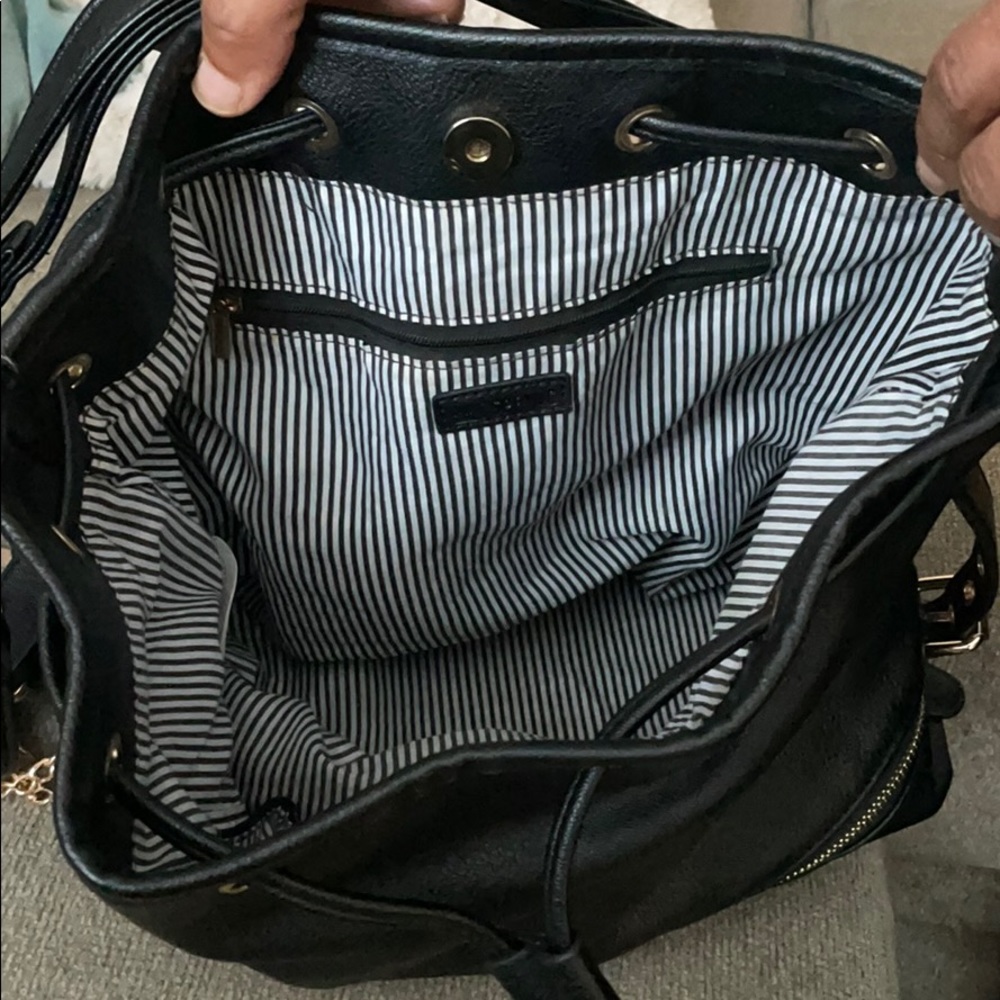 Black drawstring hobo bag - Picture 3 of 5